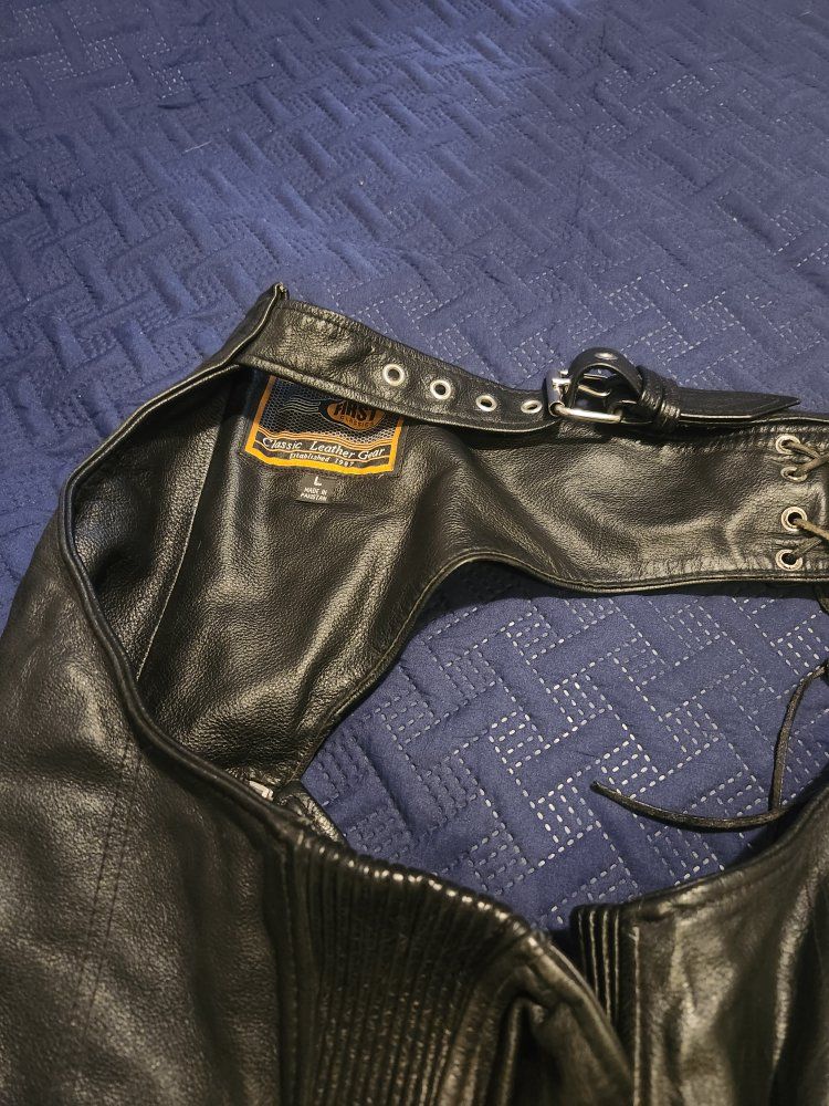 Main image 3