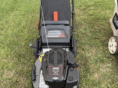 Like new Echo LM-2119SP lawn mower
