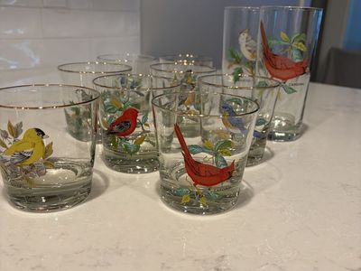 Vintage water glasses with songbirds