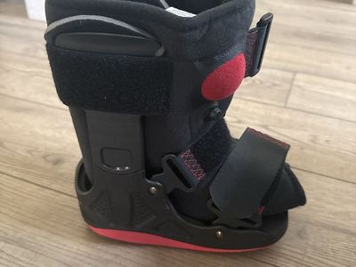 Medical Walking Boot Orthopedic Fracture Recovery Boot