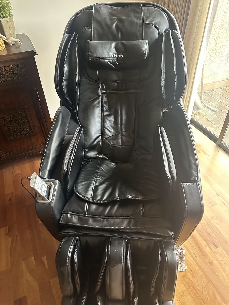 Titan OS-Pro Summit Massage Chair