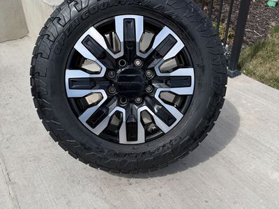 GMC Sierra 3500 Rims and Tires 275/65R20 Toyo At3