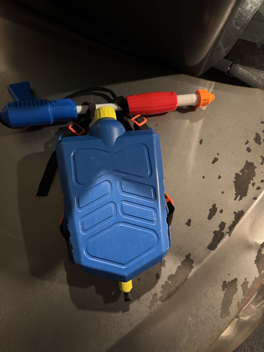 Water Gun With Giant reservoir Backpack