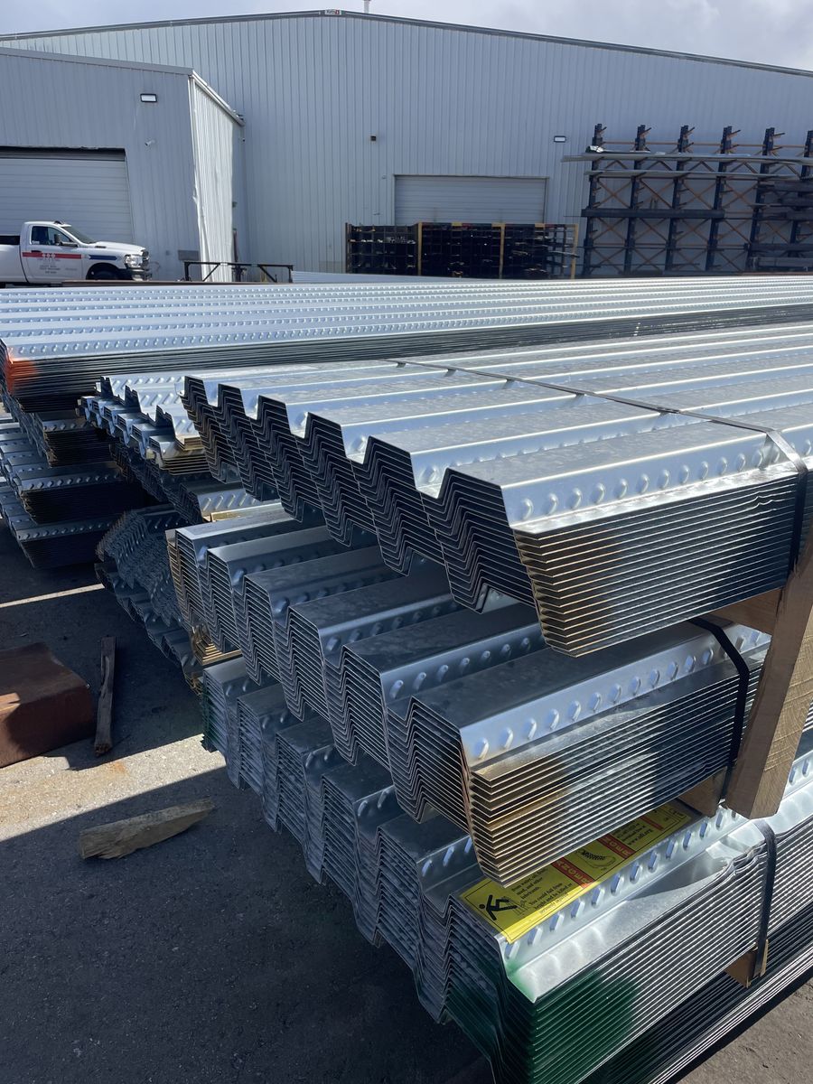 BLOWOUT DEAL!! Steel Composite/Floor Deck – 18 GA x 1-1/2" Rib x 36" x 302" – $269.95 ea.