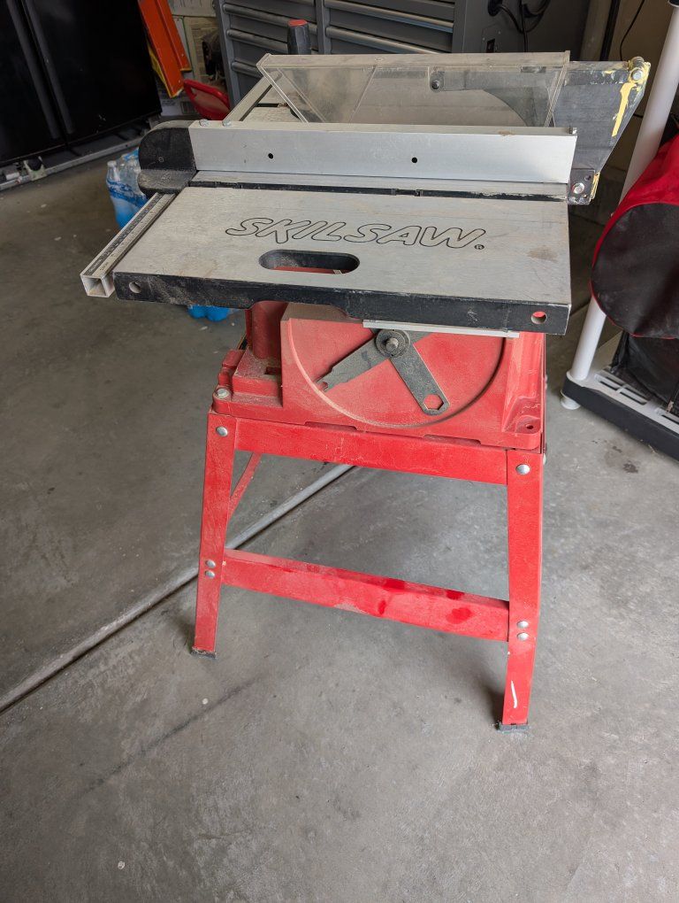 10" skilsaw table saw.