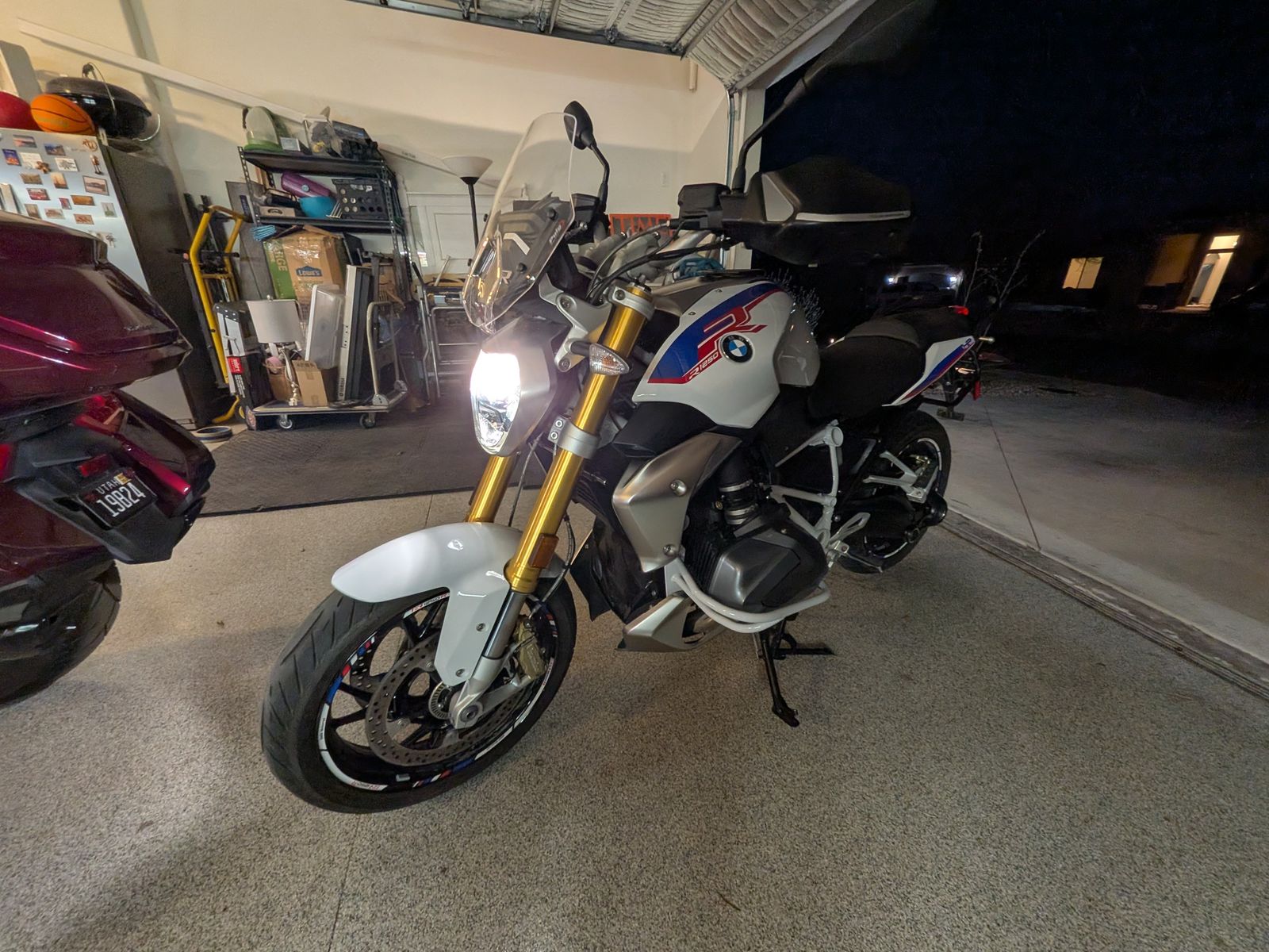 2020 BMW R1250R - LIKE NEW - ONLY 3299 MILES AND CHERRY!