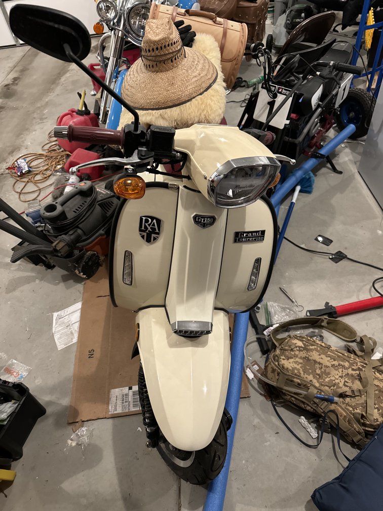 Royal Alloy Grand Tourer GT150 Scooter - Cream with Burgundy Seat and Luggage Case