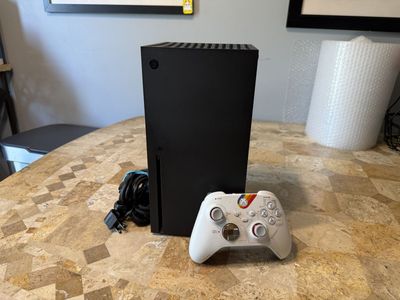 Xbox Series X 1TB Console with Starfield Limited Edition Controller