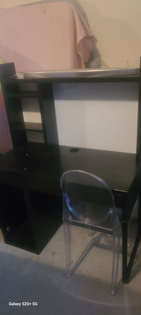 Cute Black Desk