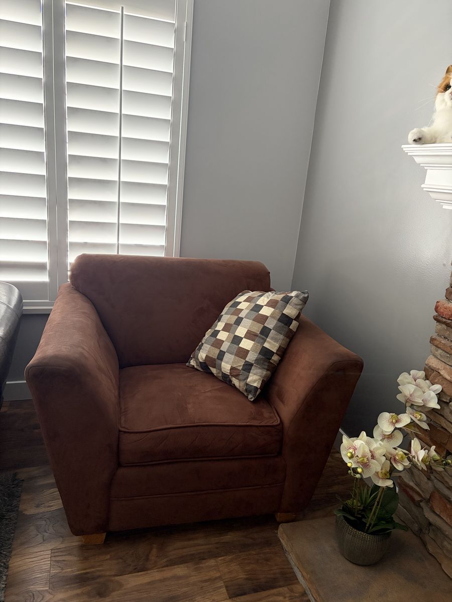 Comfortable Brown Microfiber Armchair Living Room Accent Chair