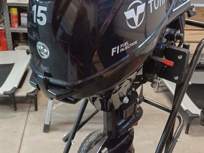 Tohatsu 15 hp Outboard Motor