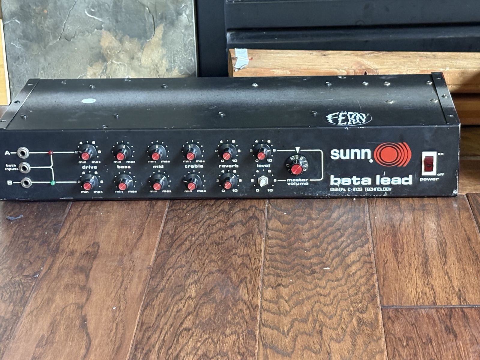Sunn Beta Lead Guitar Amplifier Head - 1979-1985