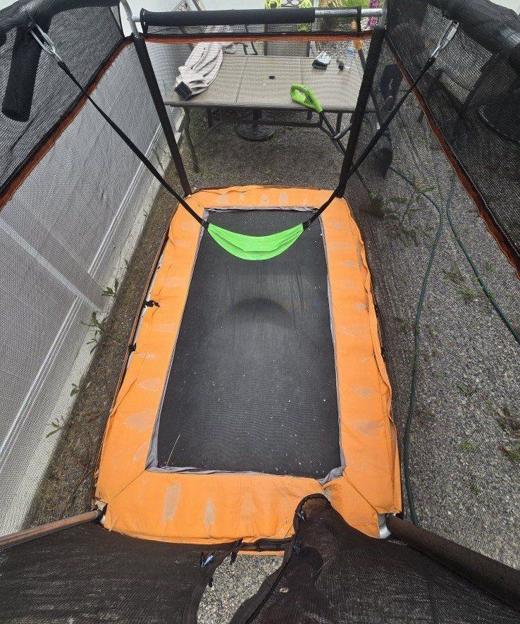 Main image 7