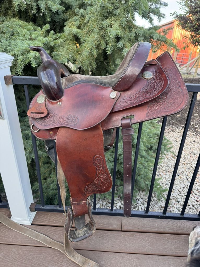14in Brazos Royal Saddle