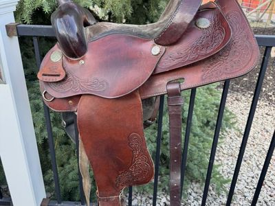 14in Brazos Royal Saddle