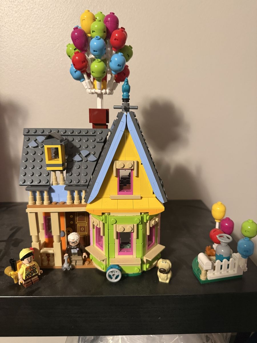 LEGO 'Up' House