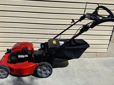 “MINT”Toro 22-inch Recycler® Self-Propelled Mower
