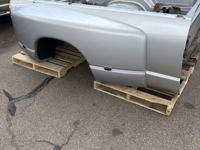 2006 Dodge Dually Bed