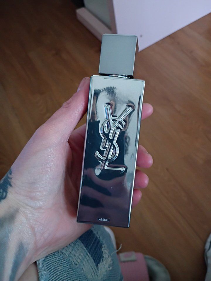 Yves Saint Laurent L'ABSOLU Perfume