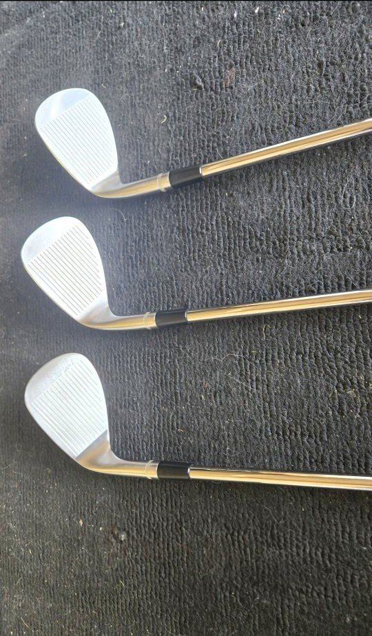 Kirkland Signature Wedges V2, (right handed)