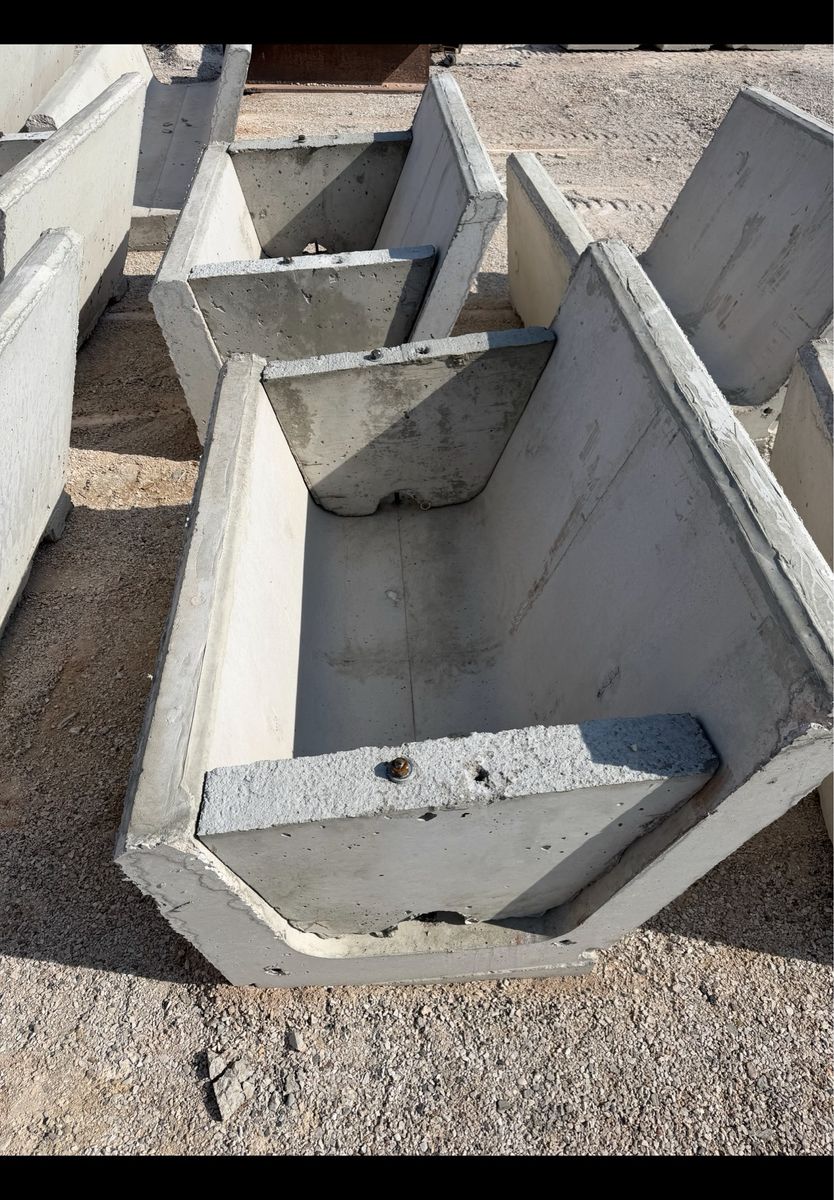 Concrete Feed bunks