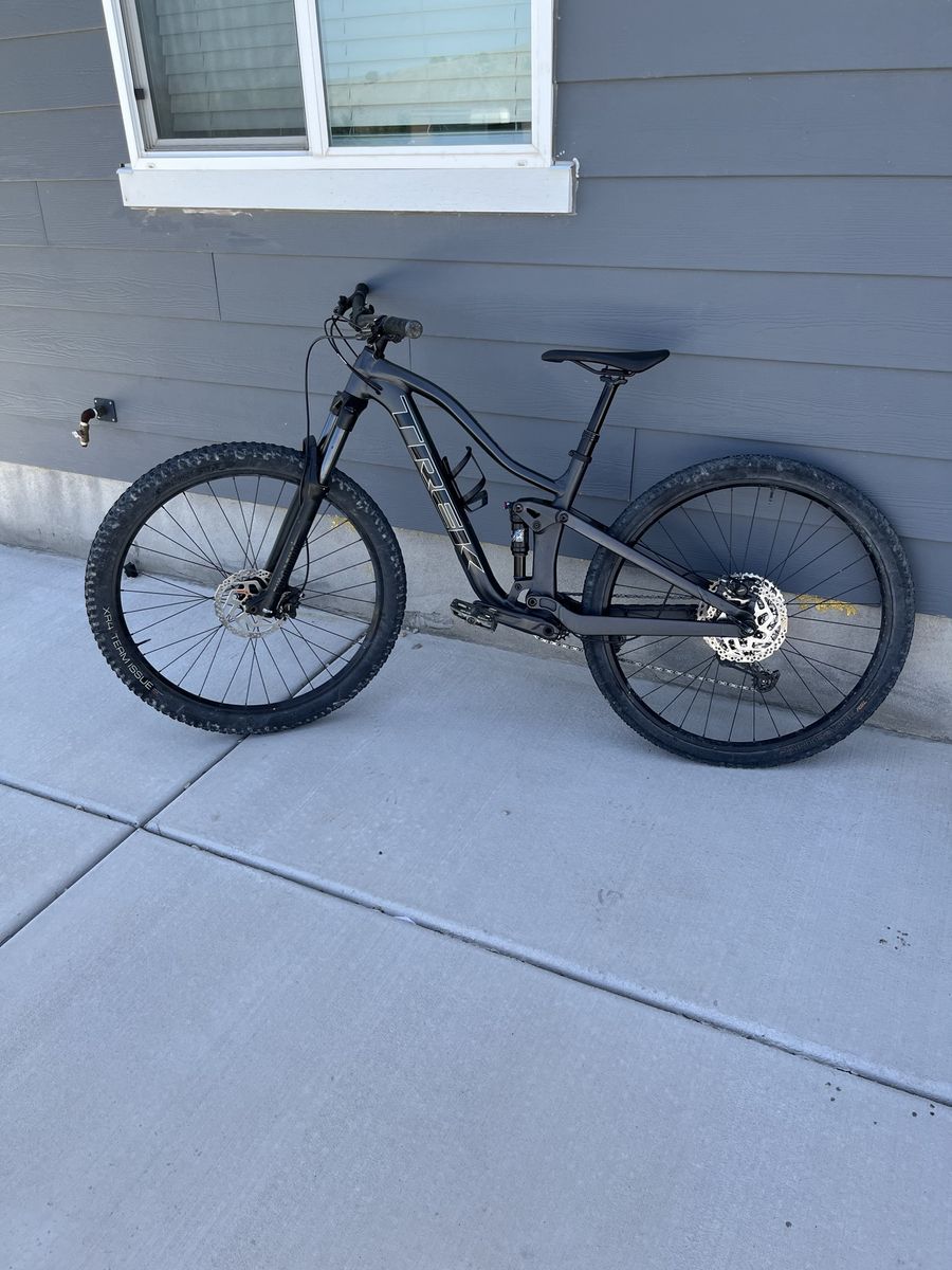 TREK Top Fuel Mountain Bike