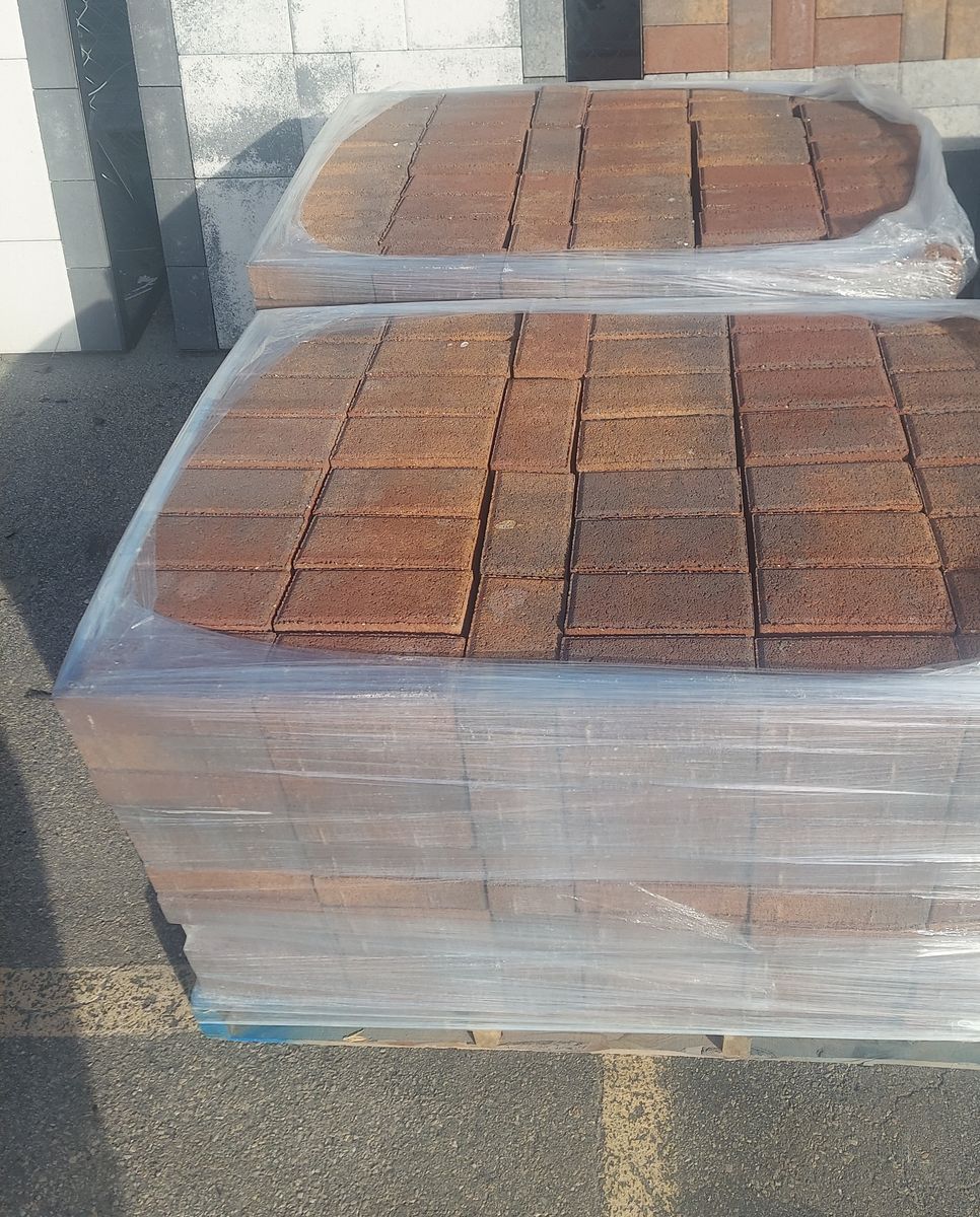 TROPICANA HOLLAND PAVERS (4x8)