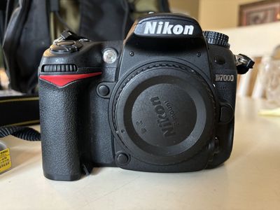 Nikon D7000 + 2 Lenses – Complete Photography Kit (Includes Pro f/2.8 Lens)