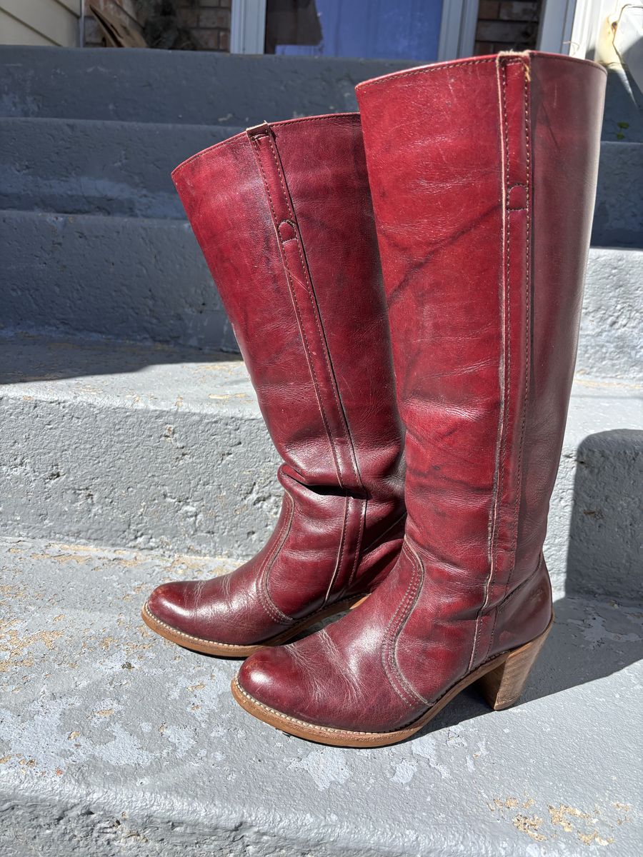 Lady's boots