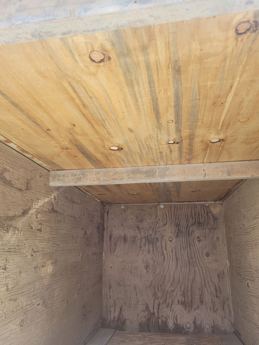 Main image 7