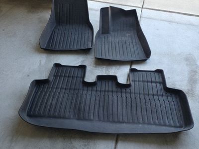 Tesla Model Y All Weather Floor Mats