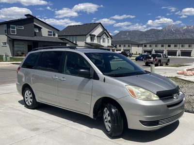2005 Toyota Sienna – Runs & Drives – CarPlay, Backup Cam, New Tires— will trade for drivable truck
