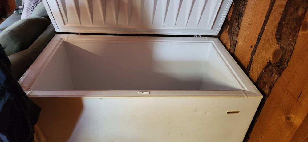 White Chest Freezer - Used