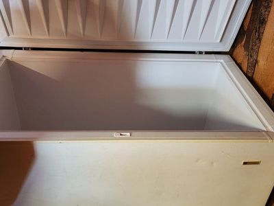 White Chest Freezer - Used