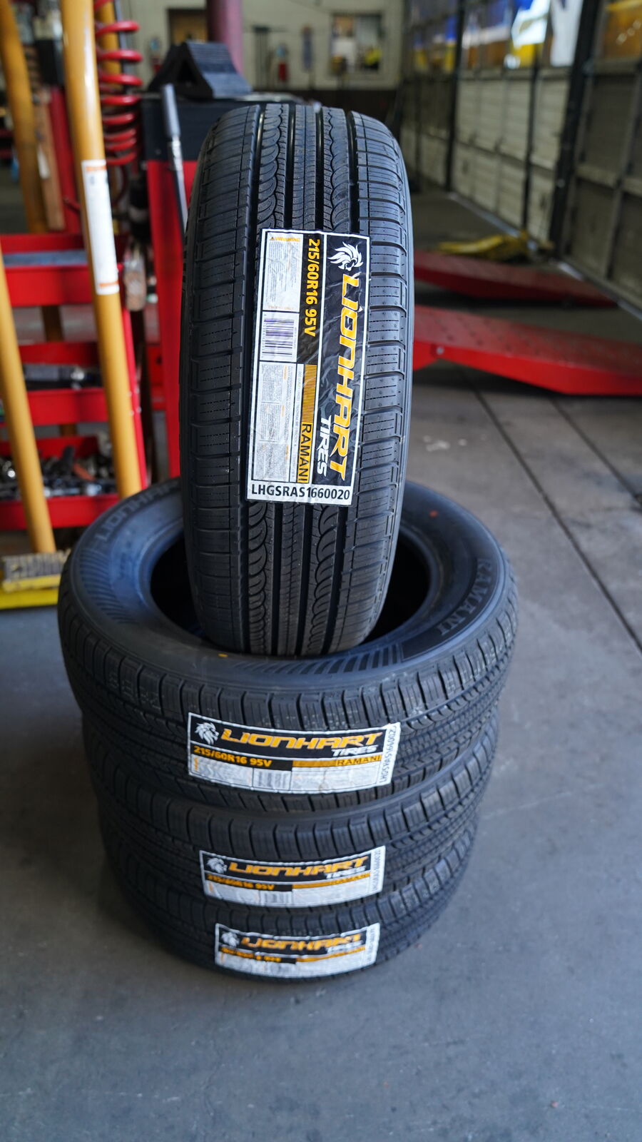 SET TIRES 215-60-16 LIONHART - ROMANI