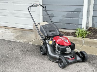 HONDA HRN216 SELF PROPELLED