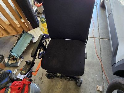 Quantum J4 Series Electric Power Wheelchair with Joystick Controller and Owner's Manual