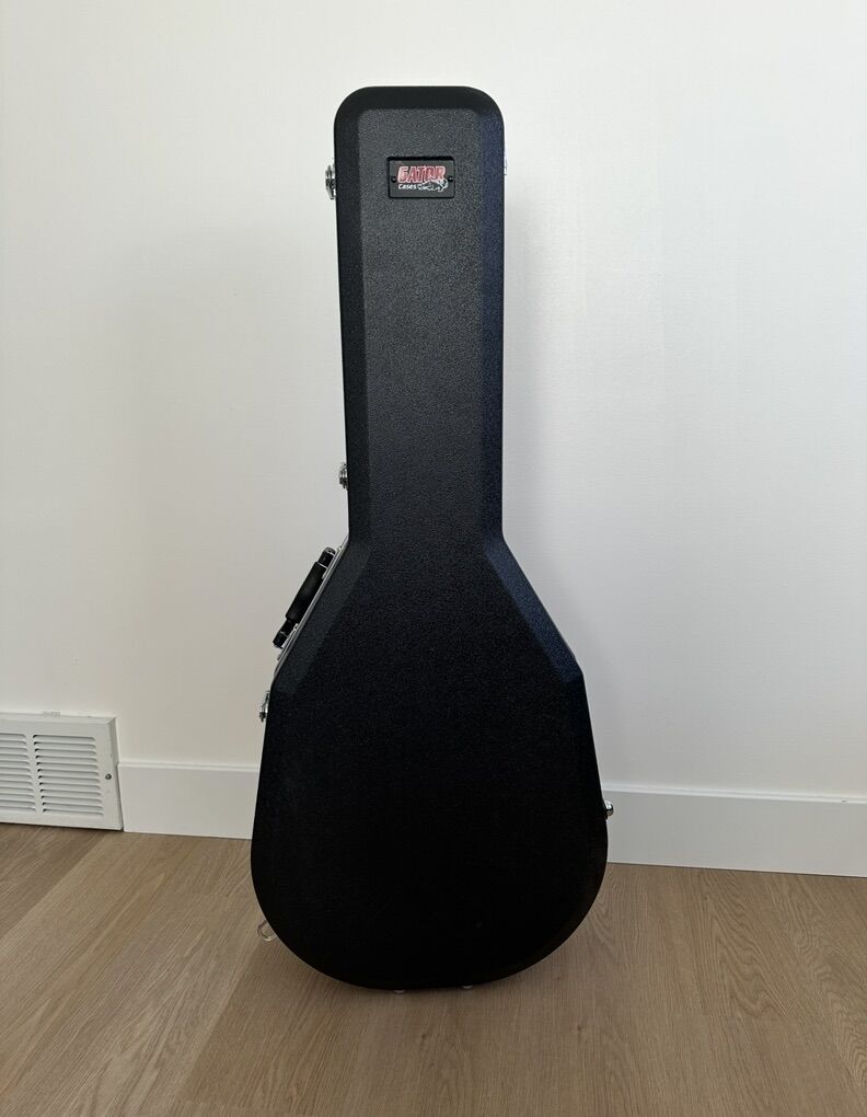 Gator Case Concert Series Acoustic Guitar Case
