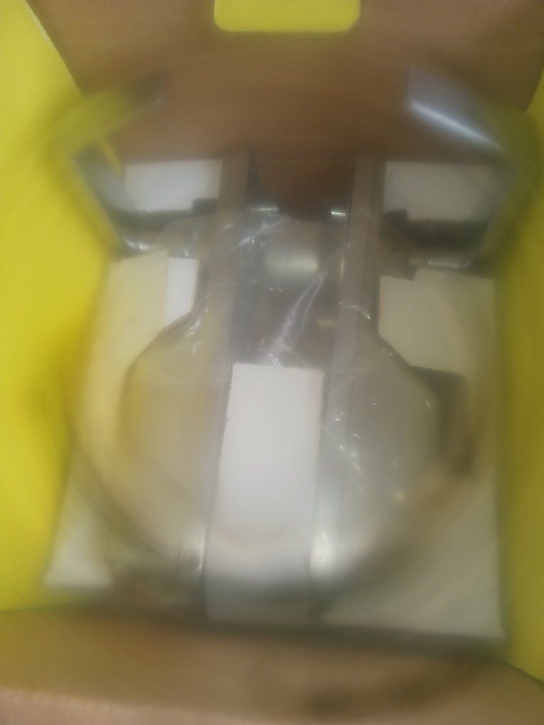 Main image 3