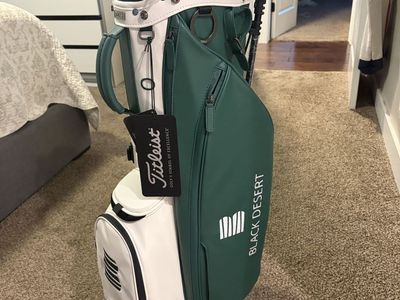 Brand New Titleist LinksLegend Golf Bag – Black Desert Resort Edition