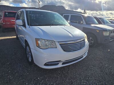 2014 CHRYSLER TOWN AND COUNTRY Touring