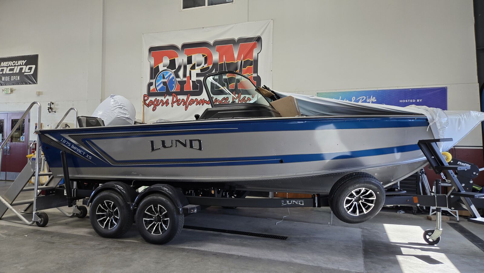 2026 Lund 1875 Impact XS Sport