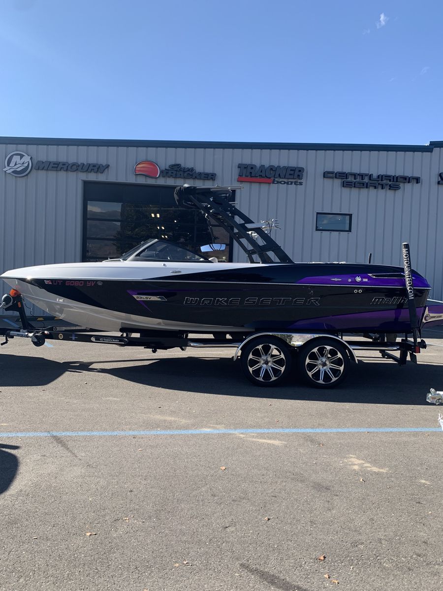 2015 Malibu Wakesetter LSV 23 boat