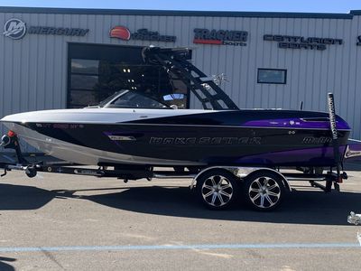 2015 Malibu Wakesetter LSV 23 boat