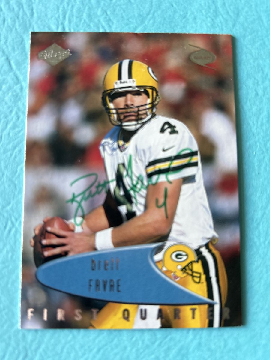 Brett Favre Autograph Green Bay Packers Hand Signed w/COA Football Card Super Bowl Champion