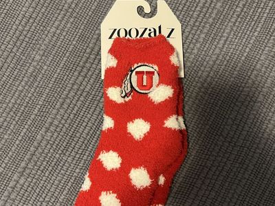 Zoozatz University of Utah Red White Polka Dot Fuzzy Cozy Socks NEW