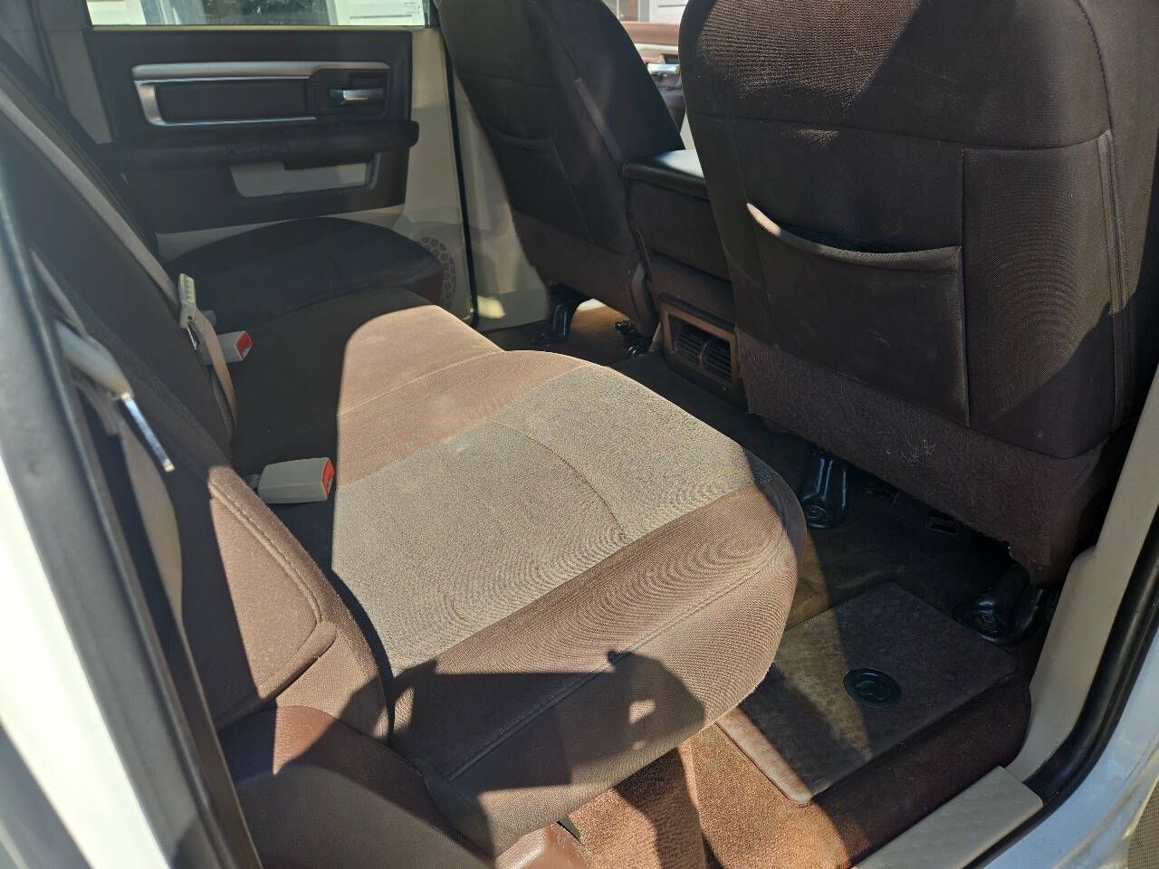 Main image 9