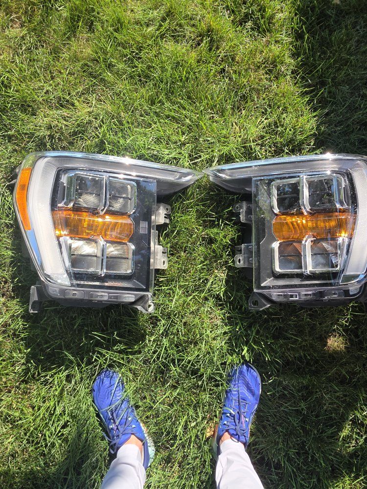 OEM 2021 F150 LED Headlight Assemblies Pair Left and Right