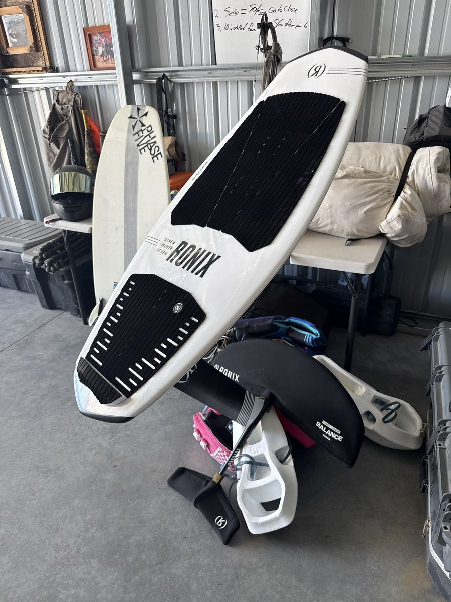 Ronix Seven Twenty Seven Wake foil shift kit  - White, Black & White Balance