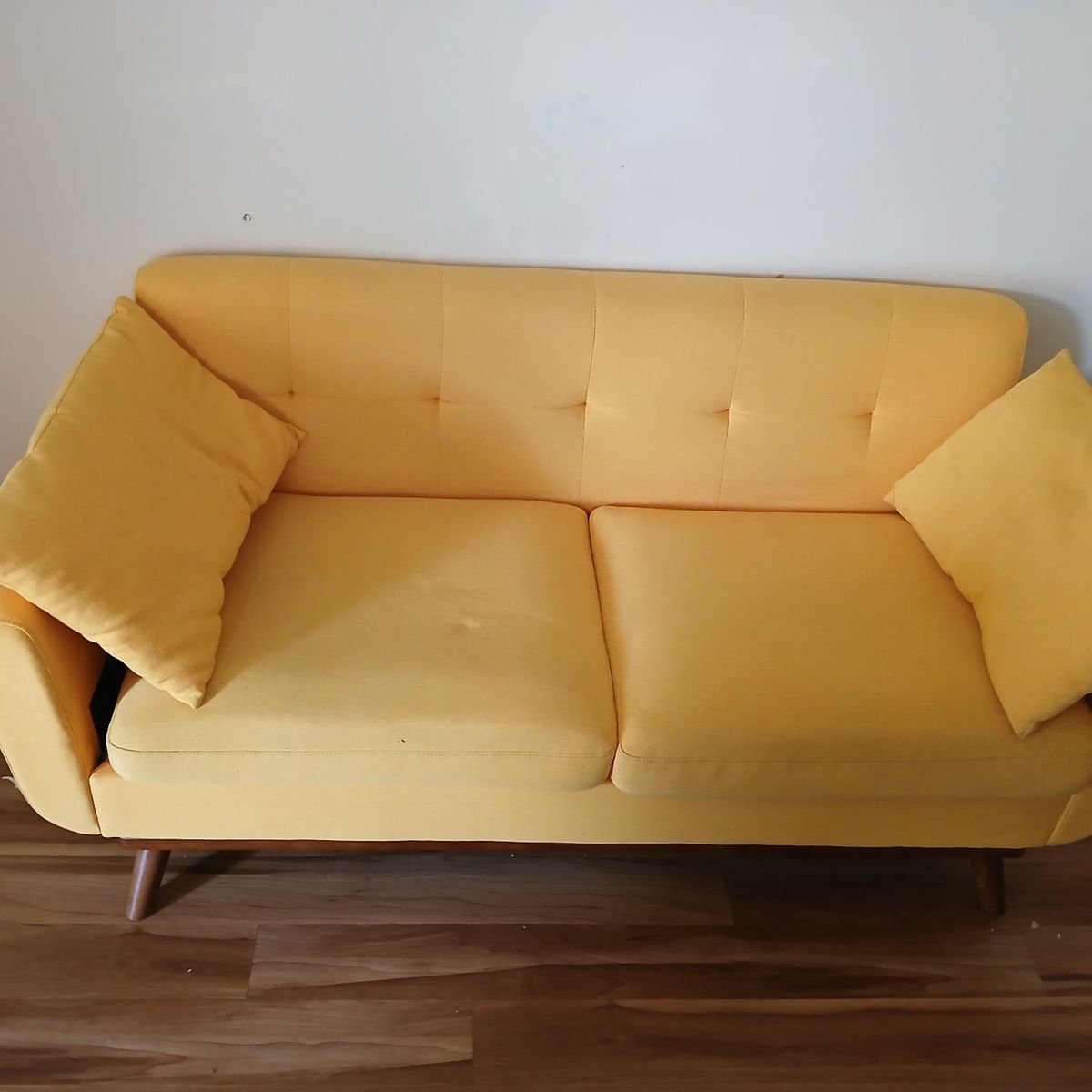 Nice yellow couch! Almost new condition!